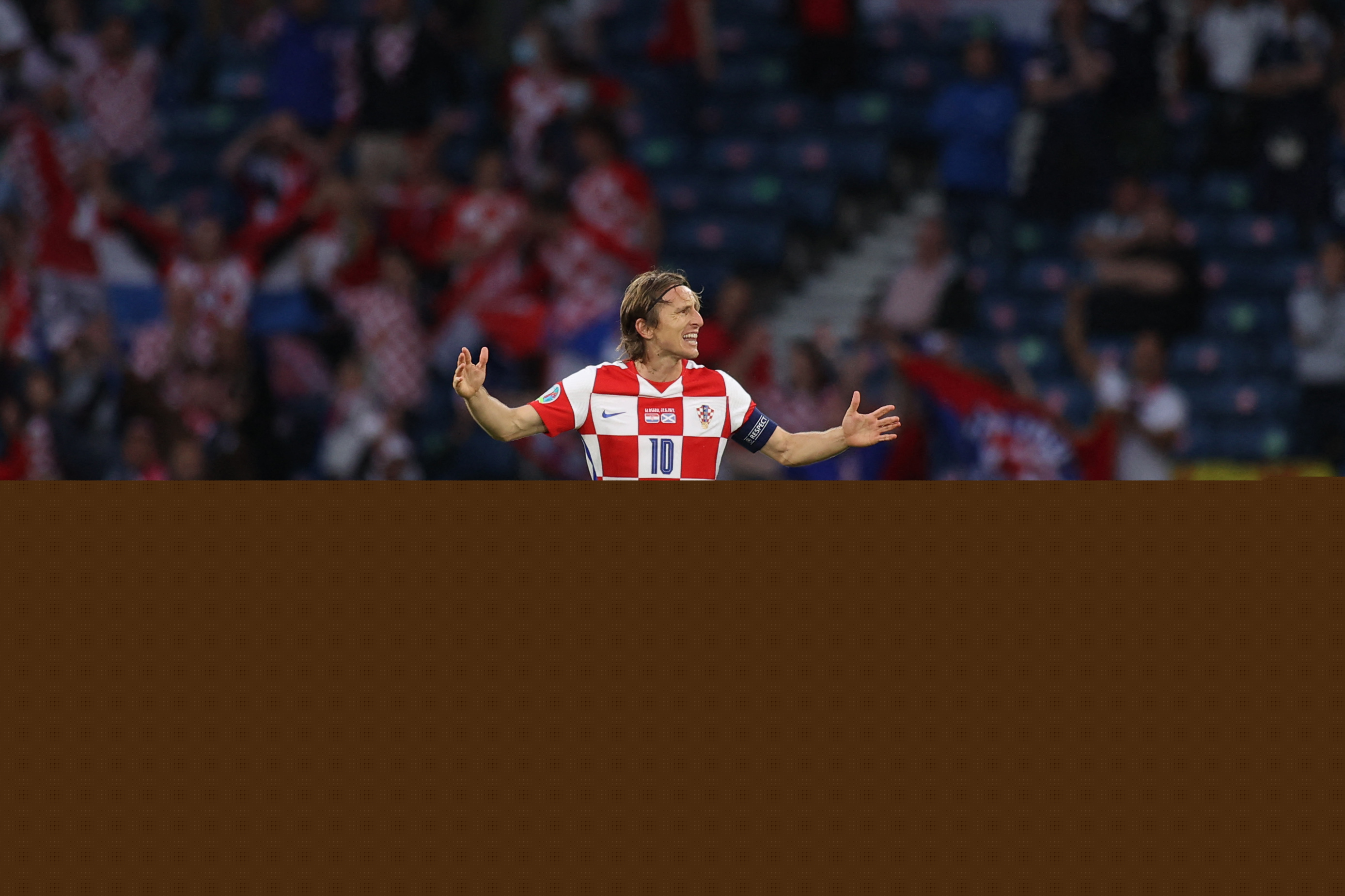 F1阿布扎比站二练：可以庆祝冠军了？诺里斯强势领先